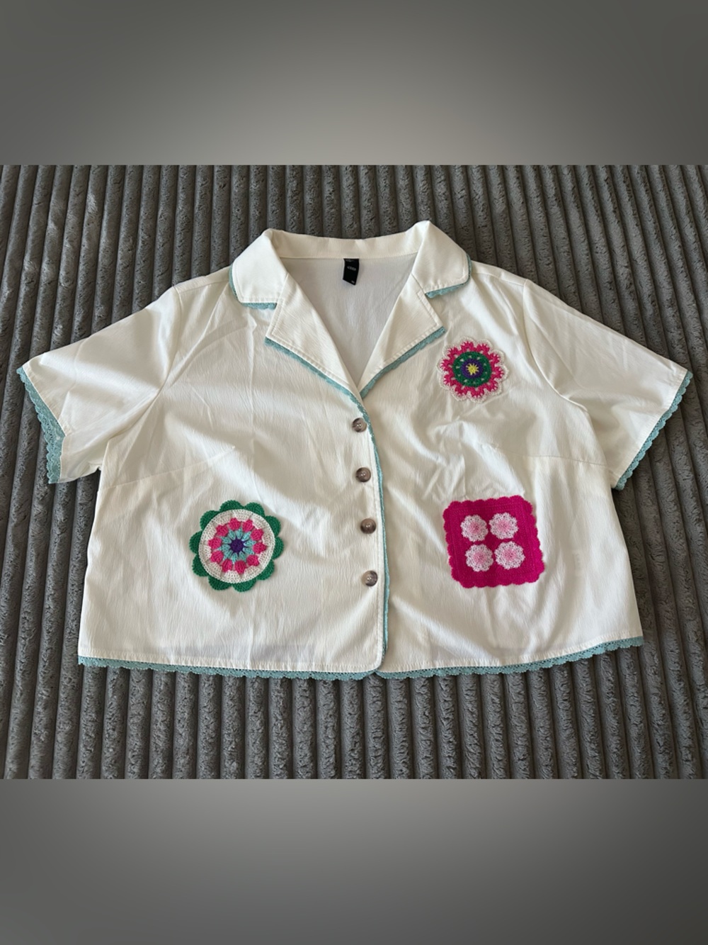 Cider cropped Blouse with crochet detail